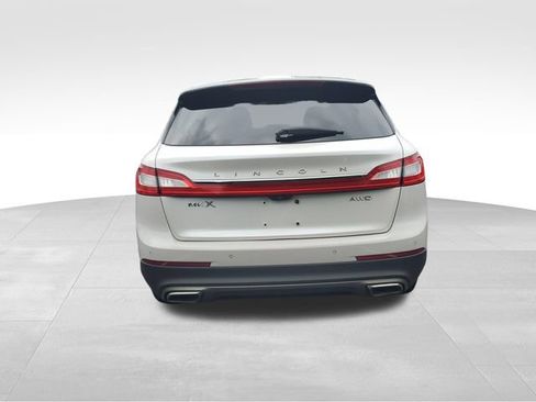 Used 2016 Lincoln MKX Reserve AWD/4WD image 5