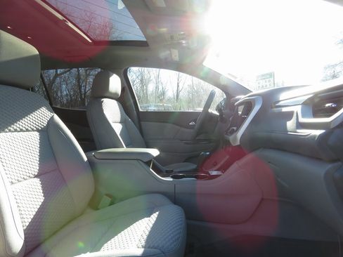 Used 2019 GMC Acadia SLE image 13