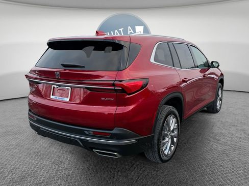 Certified 2025 Buick Enclave Preferred image 3