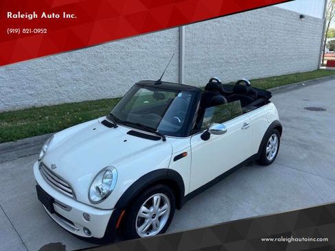 Used 2006 MINI Cooper Convertible FWD image 1