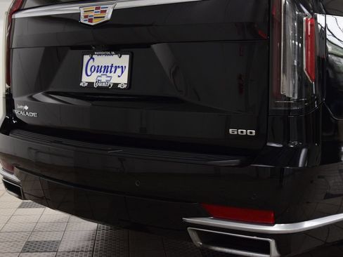 Used 2024 Cadillac Escalade ESV Premium Luxury Platinum AWD/4WD image 21