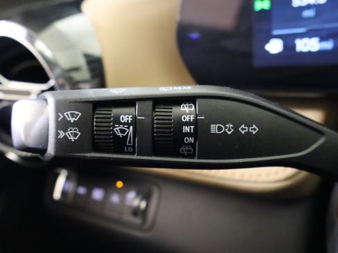 New 2026 Chevrolet Equinox ACTIV w/ Convenience Package III image 30