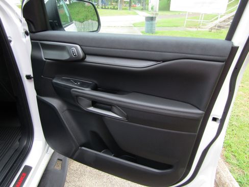 New 2025 Ford Ranger Raptor image 17