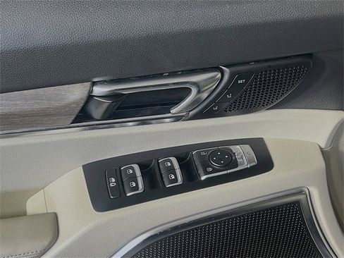 Used 2021 Kia Telluride SX image 11