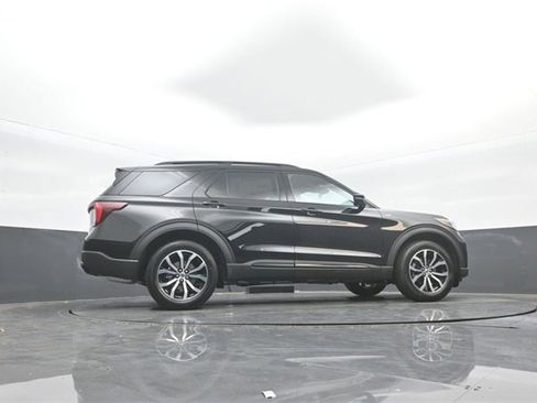 New 2026 Ford Explorer ST-Line image 33