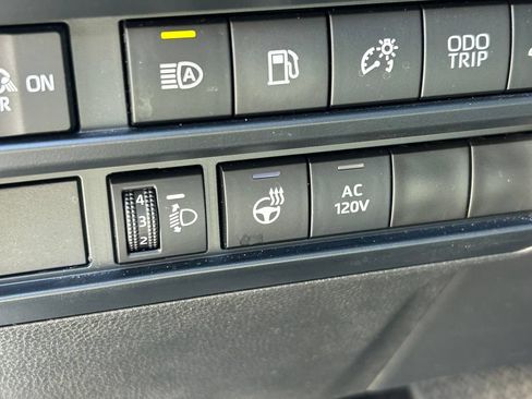 Used 2023 Toyota Sequoia Limited AWD/4WD image 31