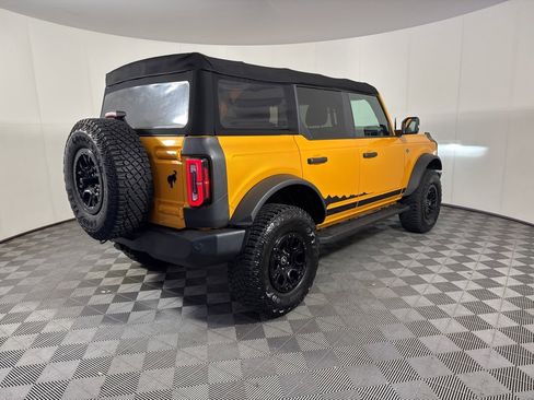 Used 2022 Ford Bronco Wildtrak image 5