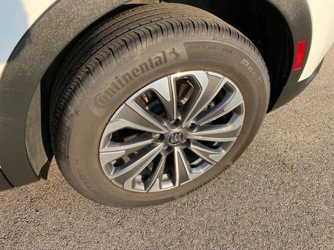 Used 2025 Buick Envision Preferred image 9