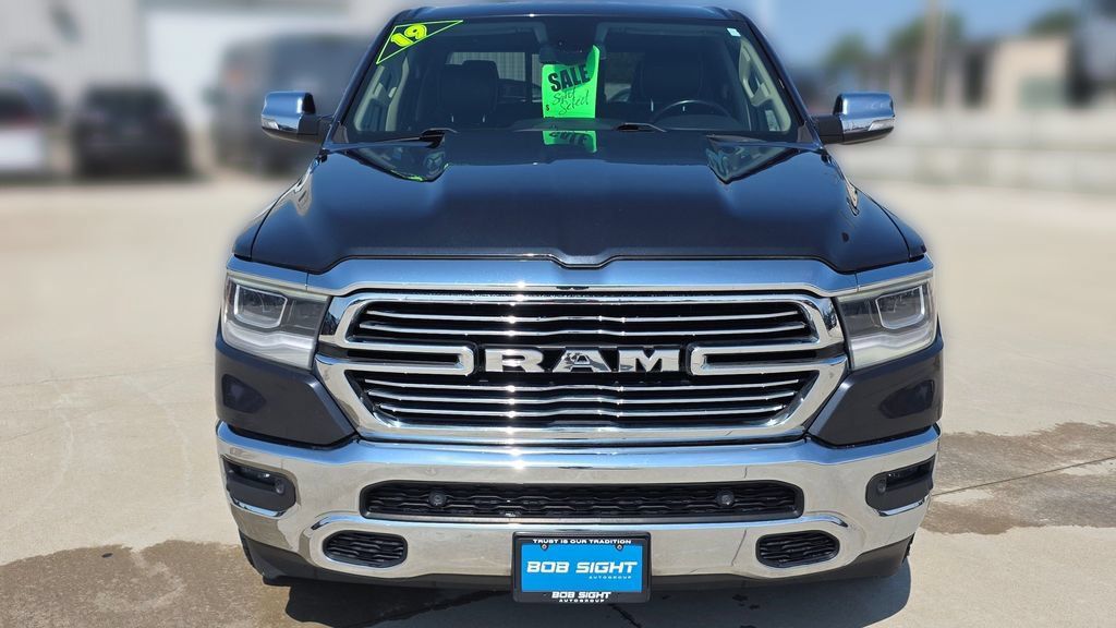 Used 2019 RAM 1500 Laramie AWD/4WD image 9