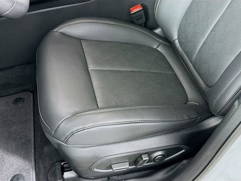 New 2026 Jeep Cherokee Overland image 26