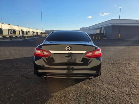 Used 2018 Nissan Altima 2.5 S w/ S Convenience Package image 6