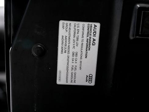 Used 2010 Audi R8 V10 image 41