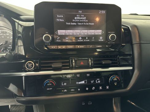 Certified 2022 Nissan Pathfinder S image 25