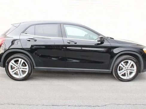 Used 2018 Mercedes-Benz GLA 250 4MATIC image 11