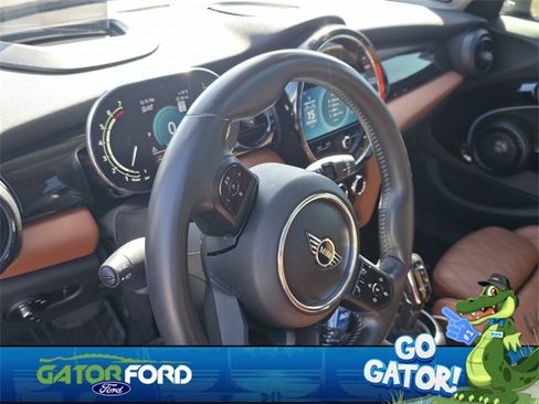 Used 2022 MINI Cooper S image 11