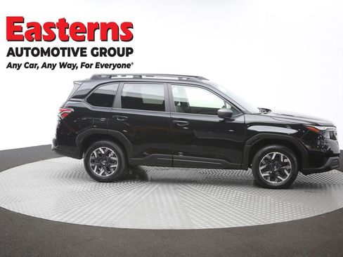 Used 2025 Subaru Forester Premium AWD/4WD image 48