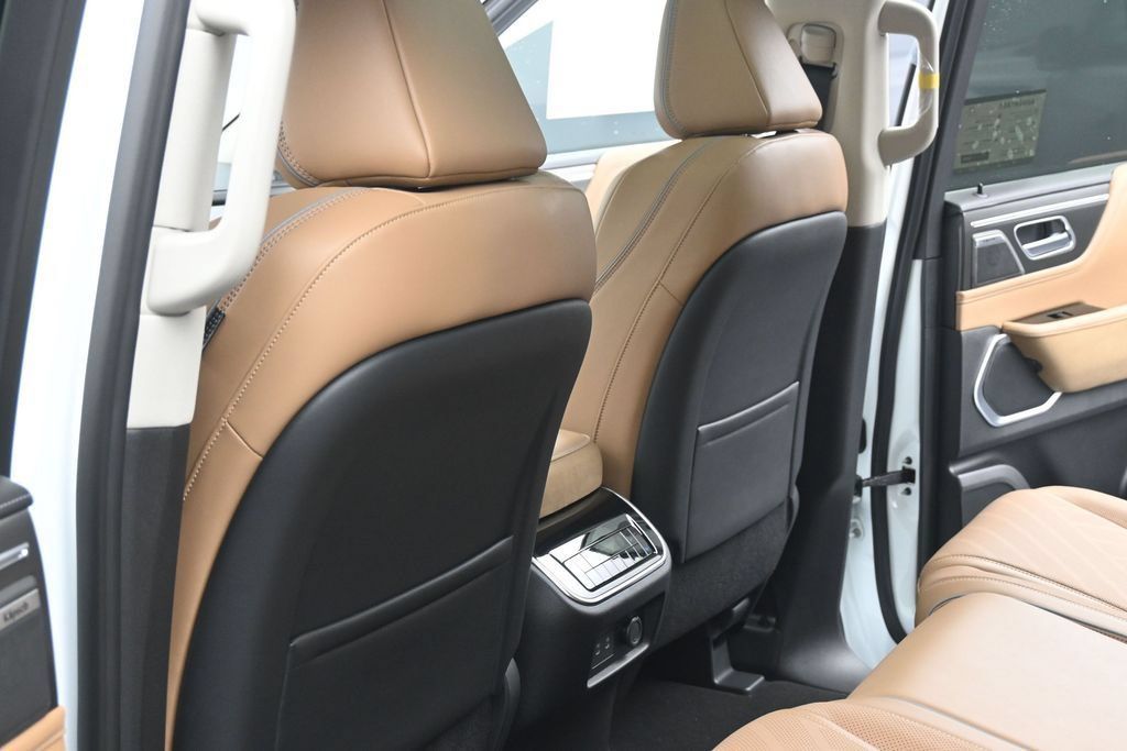 New 2027 INFINITI QX80 Luxe AWD/4WD image 21