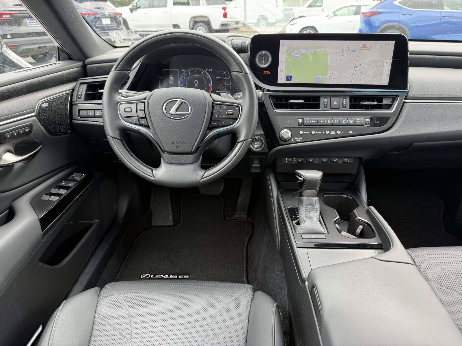 Used 2024 Lexus ES 350 Ultra Luxury w/ Accessory Package (Z2) FWD image 8