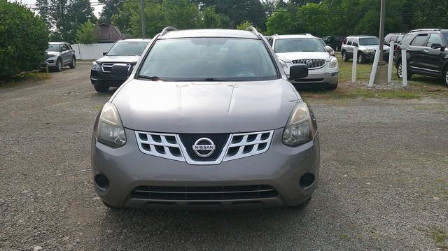 Used 2015 Nissan Rogue S w/ Convenience Package AWD/4WD image 2