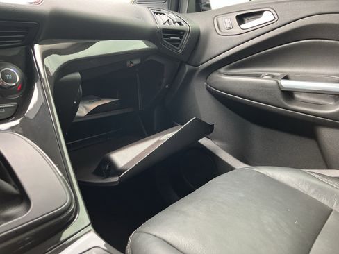 Used 2015 Ford Escape Titanium AWD/4WD image 24