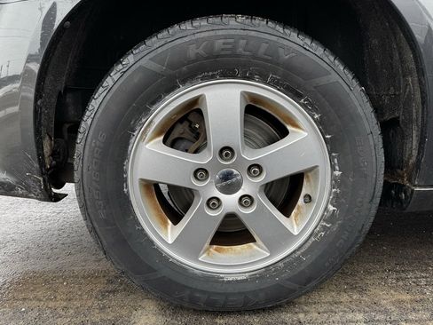 Used 2012 Dodge Grand Caravan SXT image 32