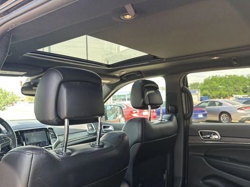 Used 2019 Jeep Grand Cherokee Limited X AWD/4WD image 38