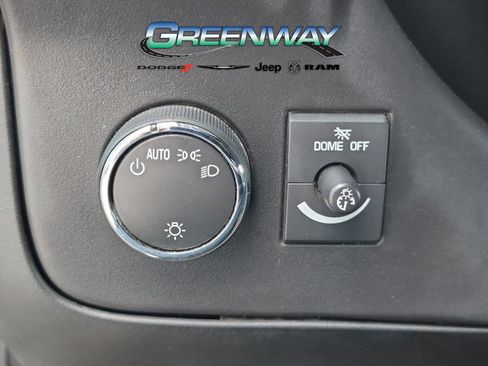 Used 2017 Chevrolet Express 2500 RWD image 21