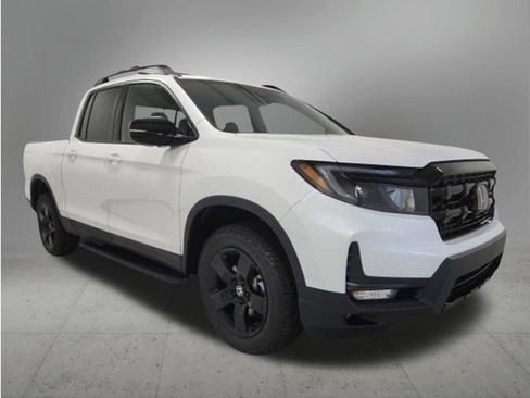 New 2026 Honda Ridgeline Black Edition image 4