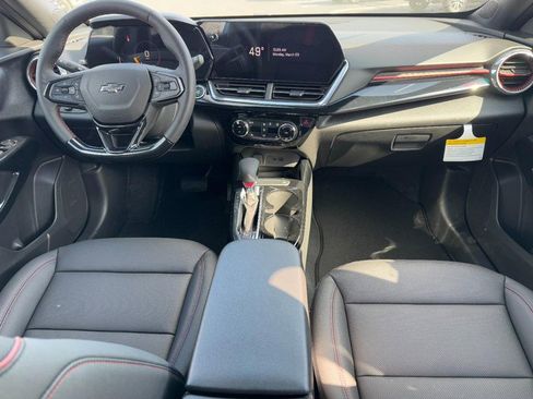 New 2026 Chevrolet Trax RS w/ Sunroof Package image 24