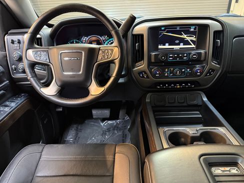 Used 2017 GMC Sierra 1500 Denali image 44