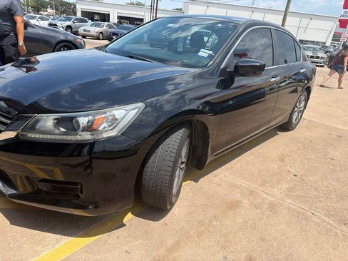 Used 2015 Honda Accord LX image 4