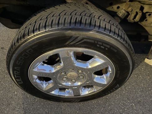 Used 2013 Ford F150 King Ranch w/ King Ranch Chrome Pkg image 29