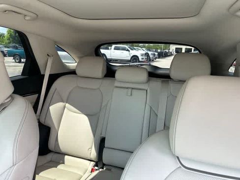 Used 2025 Genesis GV70 2.5T w/ Advanced Package AWD/4WD image 6