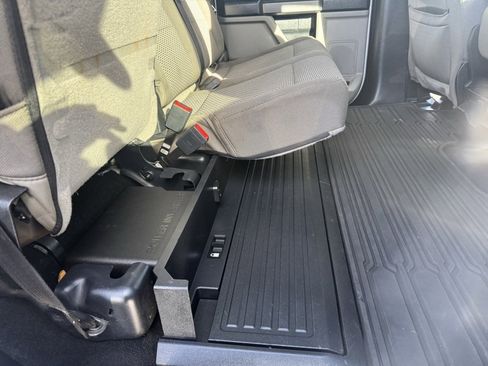 Used 2020 Ford F250 XLT image 30