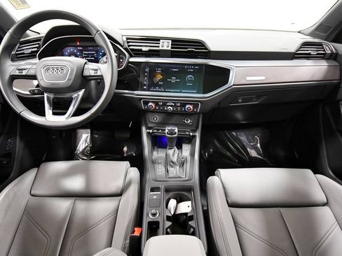 Used 2023 Audi Q3 2.0T Premium Plus w/ Premium Plus Package AWD/4WD image 3