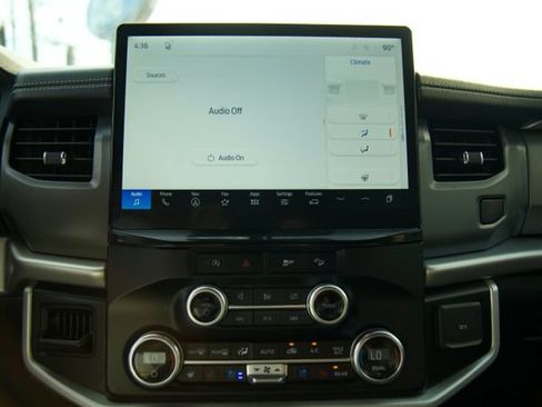 Certified 2024 Ford Expedition XLT AWD/4WD image 22