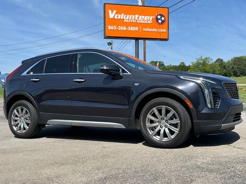 Used 2023 Cadillac XT4 Premium Luxury FWD image 1
