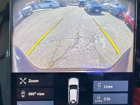 Used 2017 Volvo V90 T6 Cross Country image 13