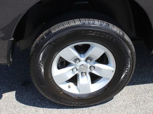 Used 2024 RAM 1500 Classic SLT RWD image 32