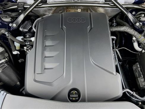 New 2025 Audi Q5 Prestige image 28