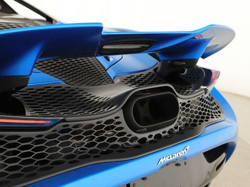 Used 2024 McLaren 750S Spider RWD image 30