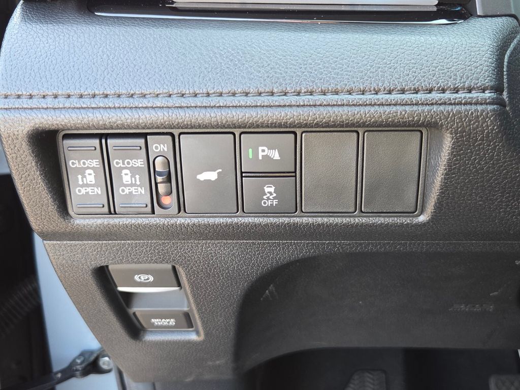 Used 2025 Honda Odyssey Touring image 26