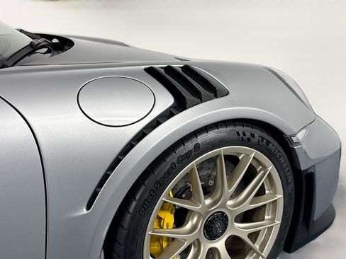 Used 2018 Porsche 911 GT2 RS RWD image 73
