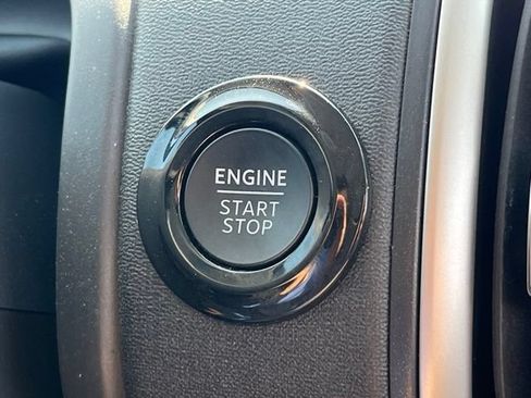 Used 2025 Ford Expedition Active RWD image 27