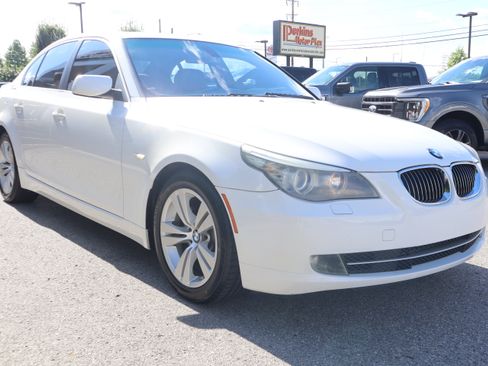 Used 2009 BMW 528i Sedan RWD image 5