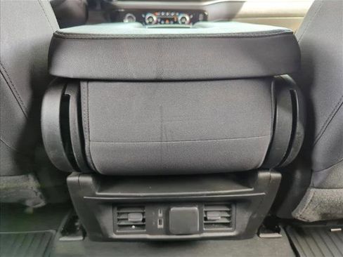 Used 2024 GMC Sierra 1500 Elevation image 19