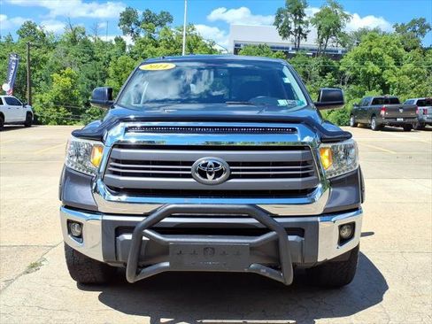 Used 2014 Toyota Tundra SR5 w/ SR5 Upgrade Package AWD/4WD image 3