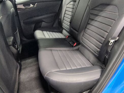 Used 2023 Kia Forte GT-Line w/ GT-Line Premium Package image 21