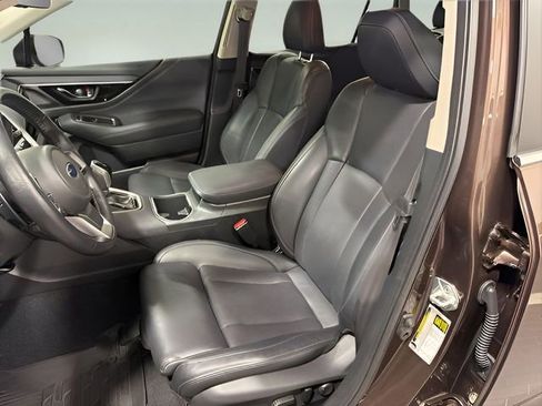 Used 2022 Subaru Outback Limited image 31