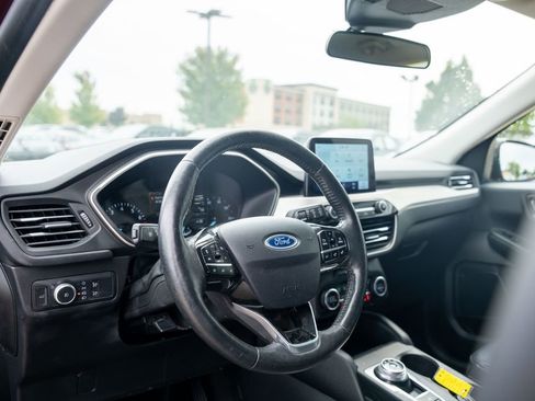 Used 2021 Ford Escape SEL image 18